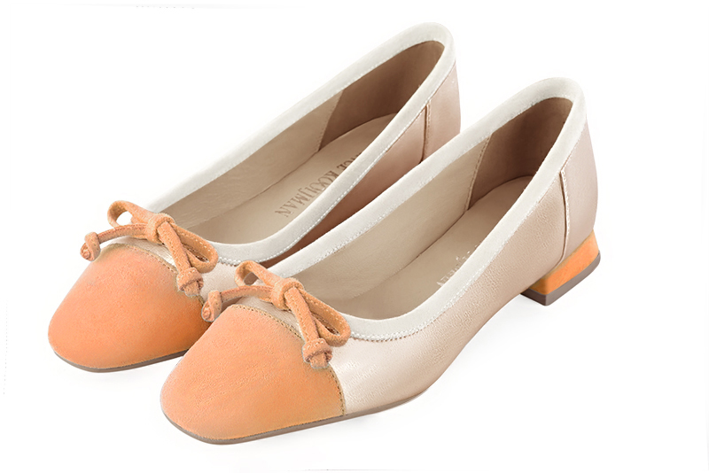 Marigold orange, gold and off white women's ballet pumps, with low heels. Square toe. Flat flare heels. Front view - Florence KOOIJMAN
